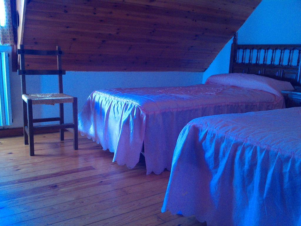 Pension Pallaruelo Saravillo 部屋 写真