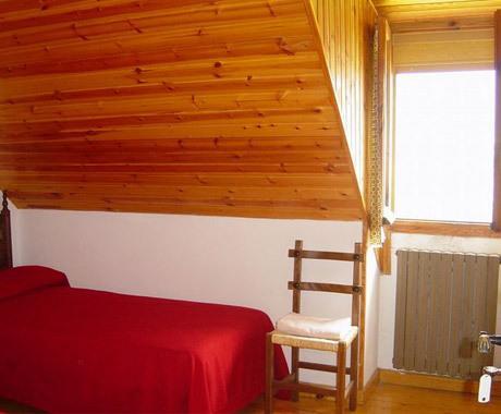 Pension Pallaruelo Saravillo 部屋 写真